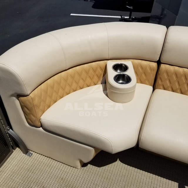 27ft luxe standaard pontonboot