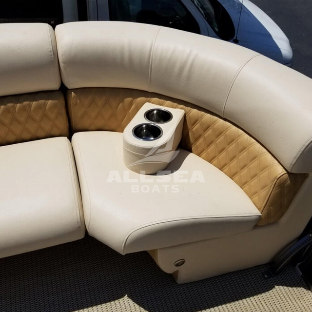 27ft luxe standaard pontonboot